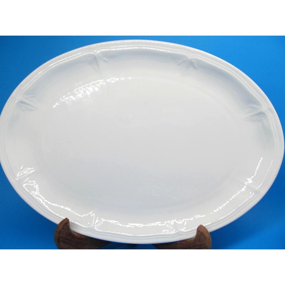 Villeroy And Boch Cortina 2000 Semi Border 12 3/4" Oval Serving Platter